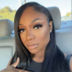 Meet your Posher, Dakota